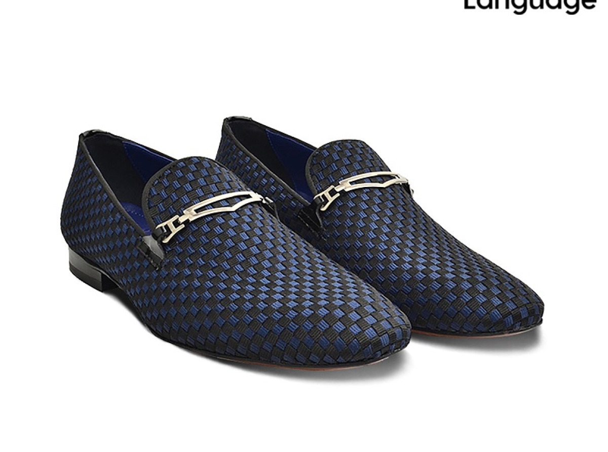 LangugeShoes